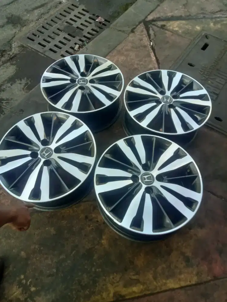 Ring 16 oem jazz gk5 mulus,baut 4/100