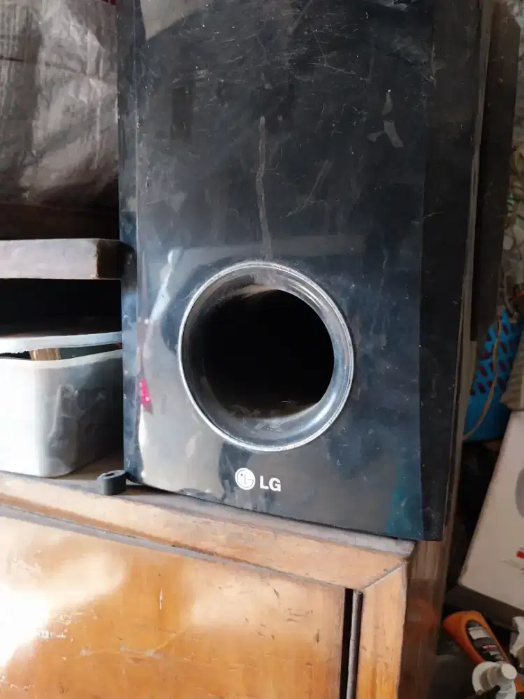 Home teather LG 2 salon kecilplus 1 subwoofer (bekas)