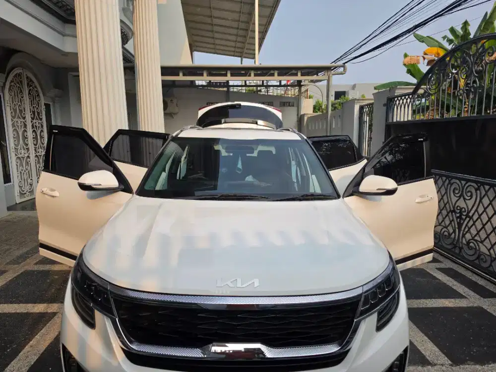 Kia seltos 1400cc turbo AT ,putih 08 -2023