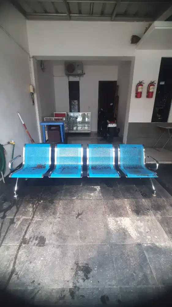 Kursi Tunggu Berbahan BESI PADAT Tahan Lama - 4 Seater, Bandung