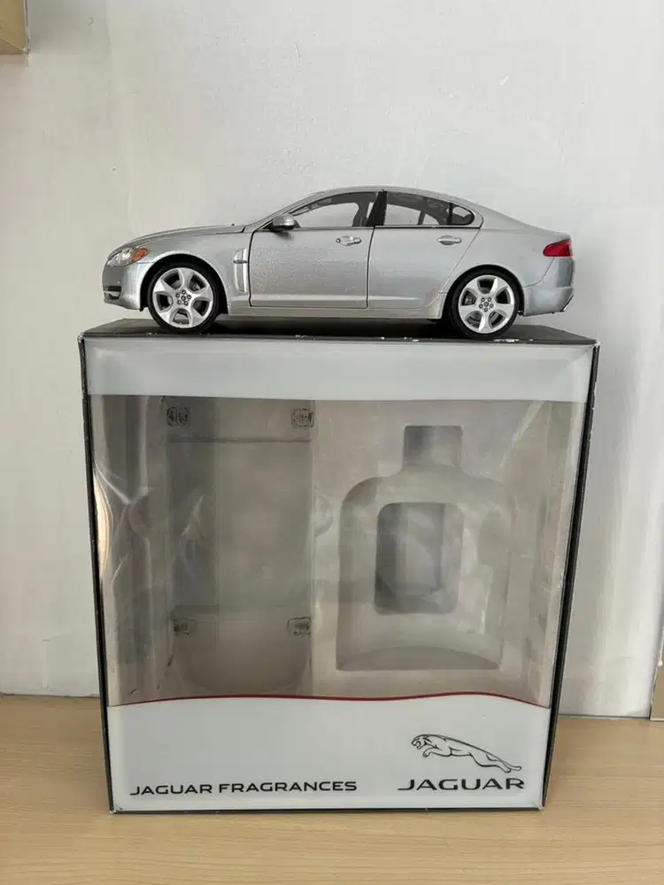 Jaguar CF Diecast Figure Original
