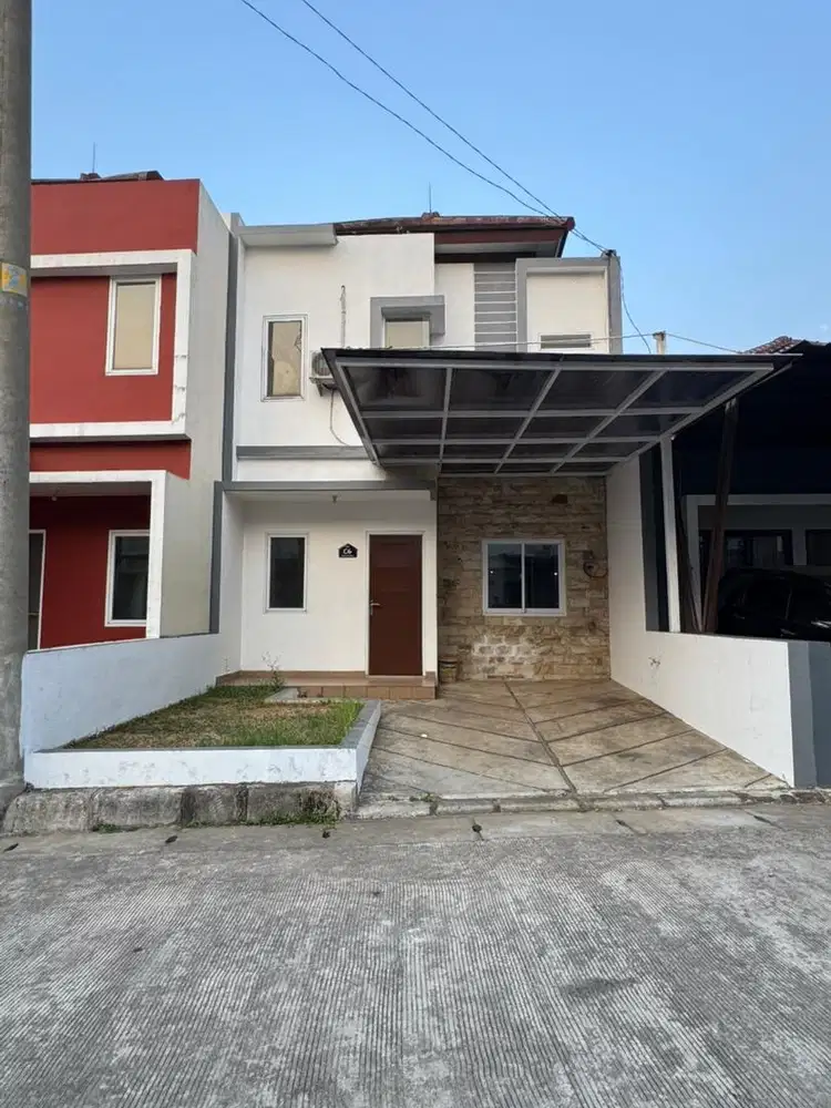 Disewakan rumah di Champaca Residence