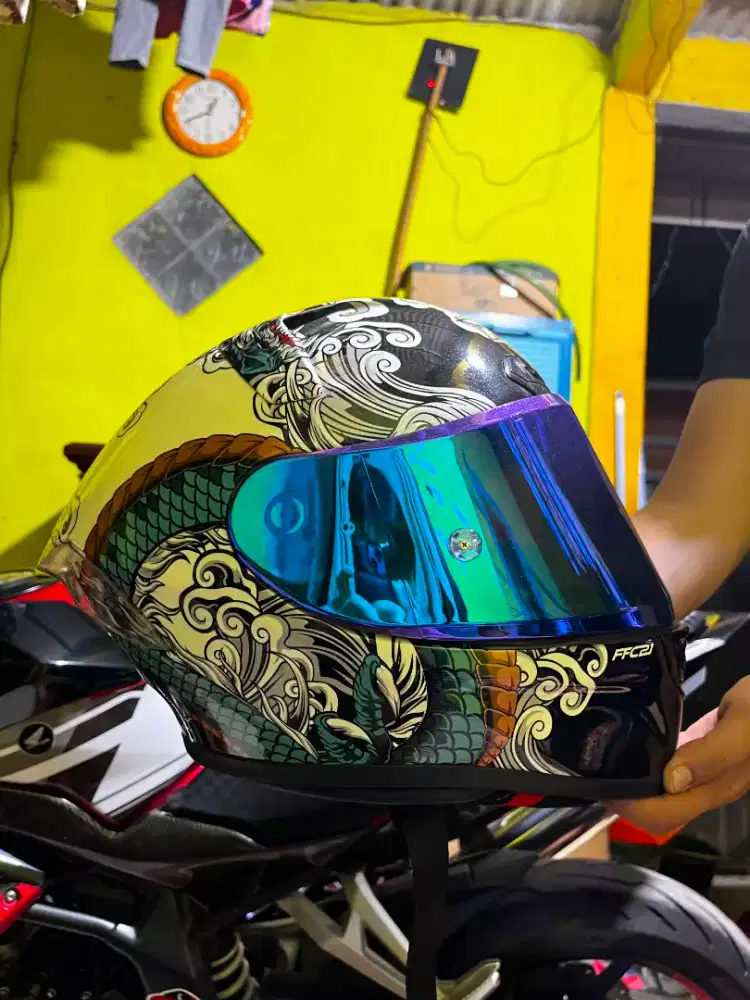Helm RSV Full Face Motif Dragon / Ryujin + Visor Iridium Blue (Size M)