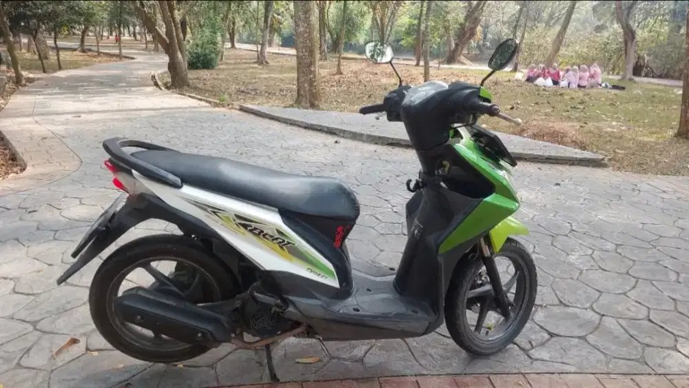 Honda beat hijau