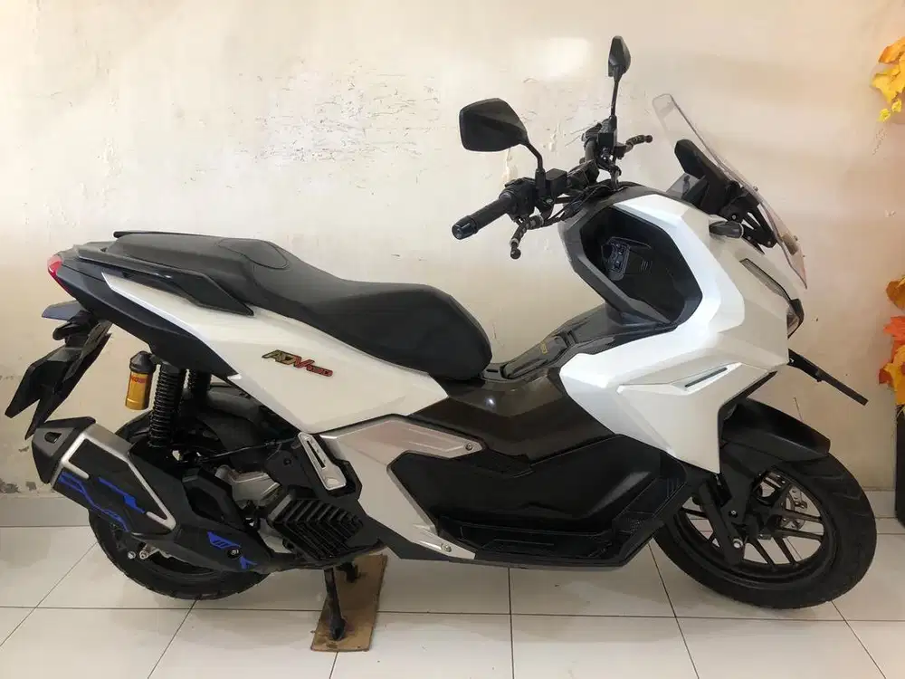Honda ADV 160 CBS Th.2025 white!!
