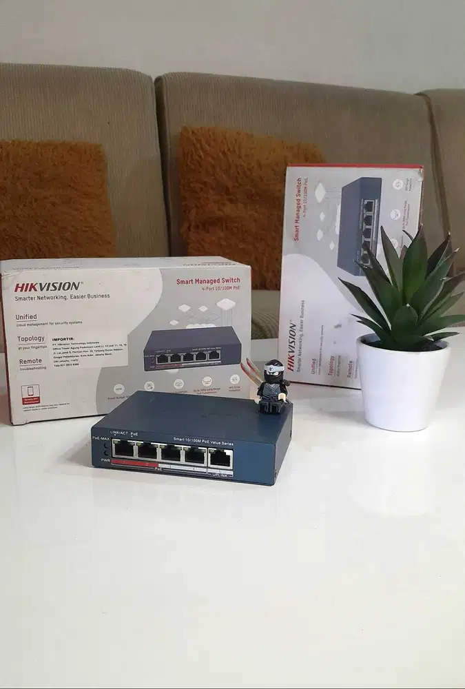 POE Hikvision Smart Managed Switch 4 Port 10/100m Model DS-3E1105P-EI