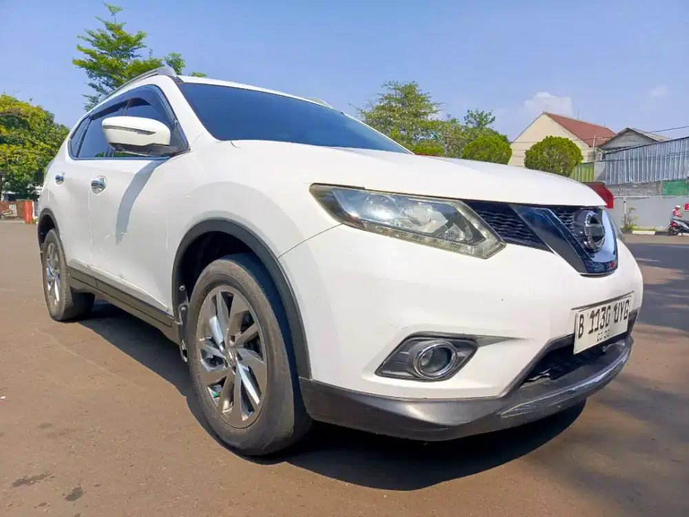 Nissan X-Trail 2.5 2015 Putih Termurah