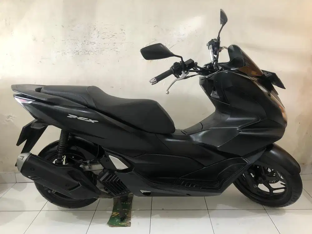 Honda PCX Th.2022 hitam!!