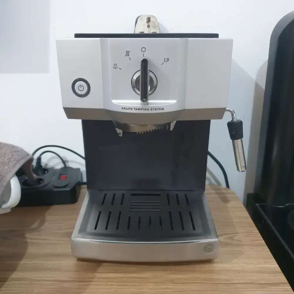Mesin kopi espresso KRUPS XP5620