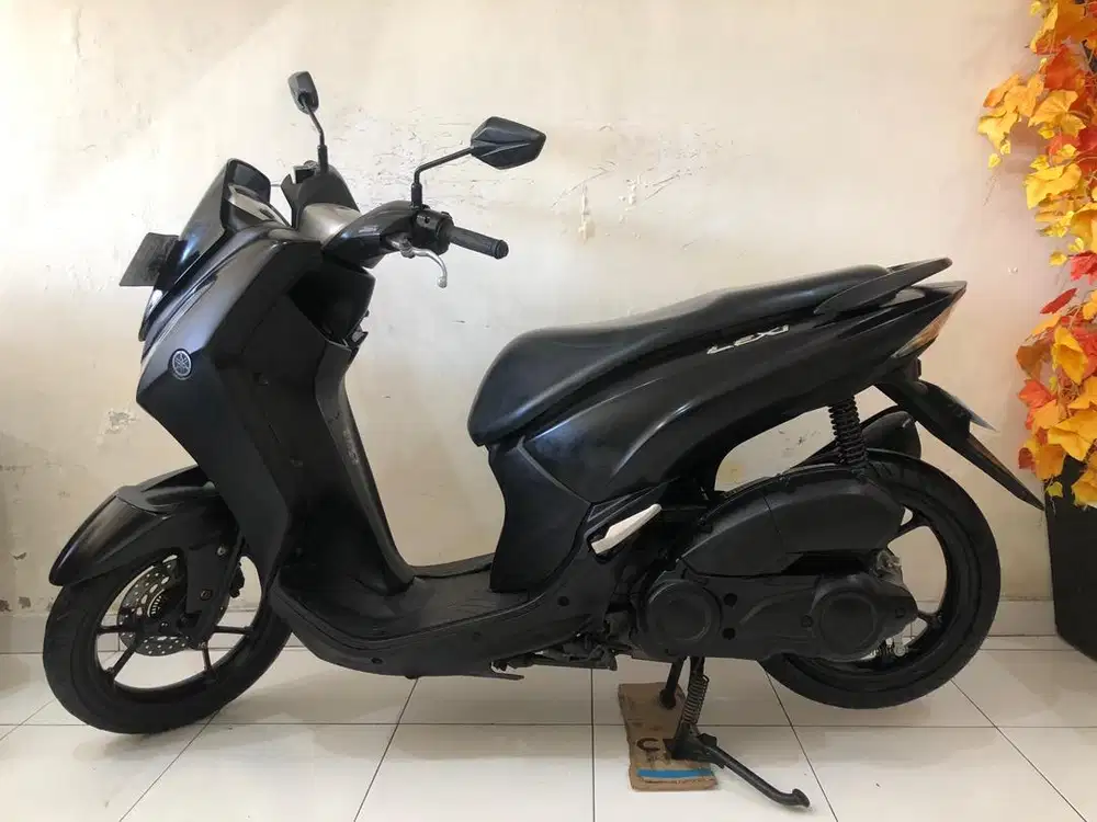 Yamaha Lexi Th.2018 hitam!!
