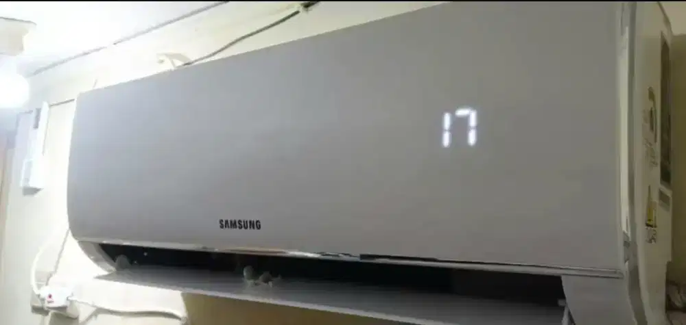 DIJUAL AC merk samsung ½ PK