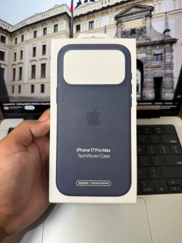 Casing TechWoven iPhone 17 Pro Max dengan MagSafe — Blue