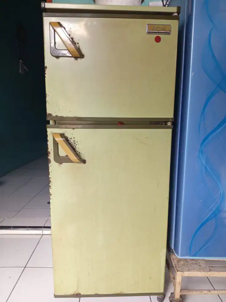 Kulkas bekas 1 & 2 pintu