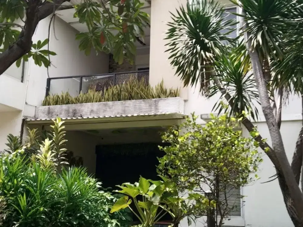 Dijual Rumah Hook di Premier Paviliun, Jakarta Barat