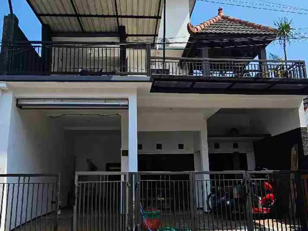 rumah mewah 2 lt ada bonus di jl danau toba dirgantara dekat sekali ke jalan raya danau toba dan ranugrati. dekat jalan tol dan BU SEEGERA. bisa dengan furniture
