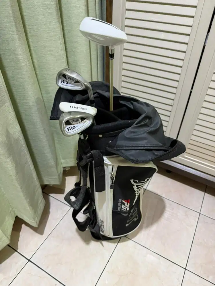 Preloved Golf Children Junior Stick Set, Golf Bag Stick