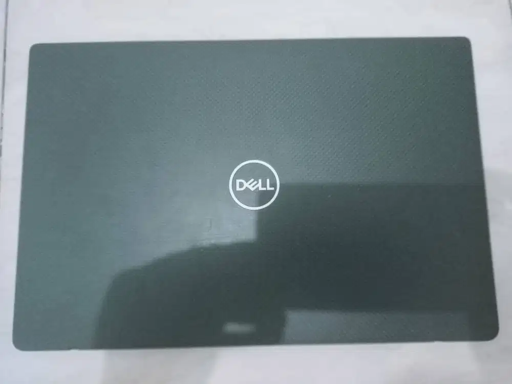 DIJUAL Laptop Dell Latitude 7400 Core i7 RAM 8GB SSD 256G