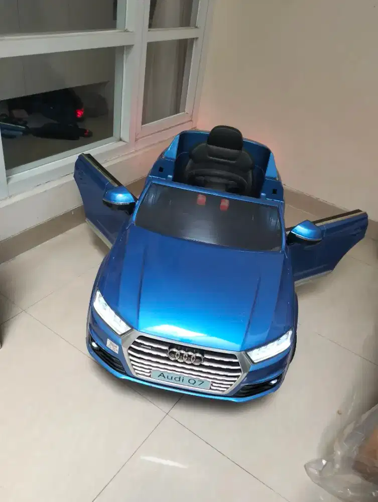 Mobil aki Pliko Audi q7