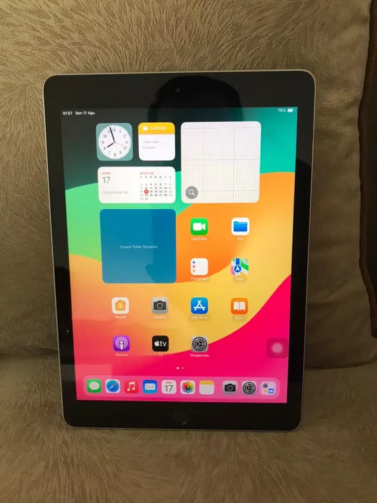 iPad Generasi 6 32GB Space Gray Wifi Only