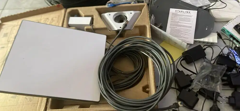 Dijual 1 Set Wifi Starlink Siap Pakai