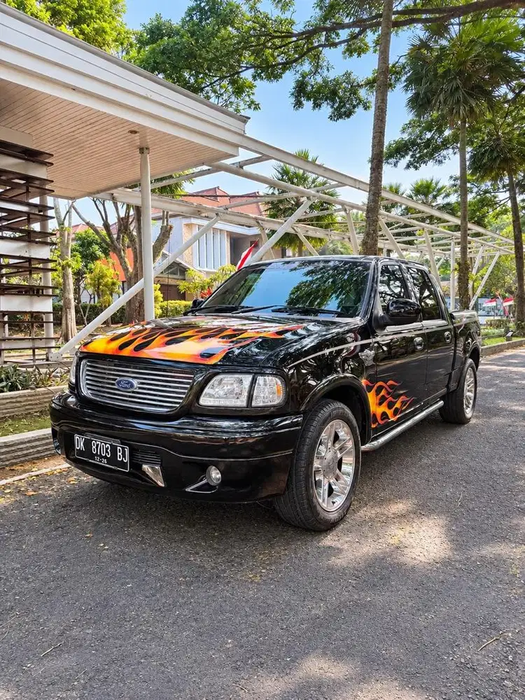FORD F-150 HARLEY-DAVIDSON EDITION 2003 5.4L V8 SUPERCHARGED