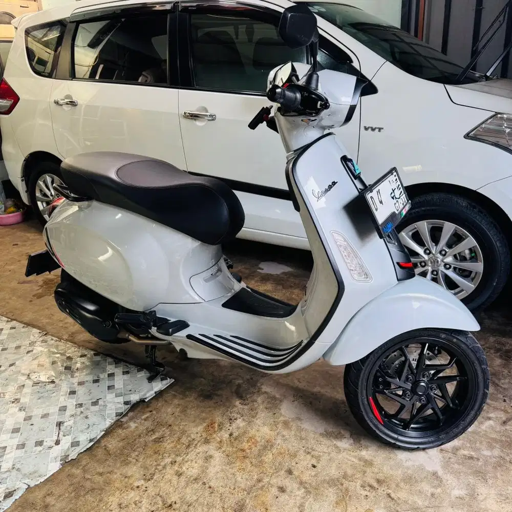 Vespa Sprint S 180 2026 Grey Low Km 180cc