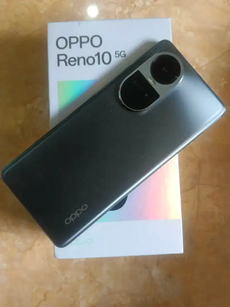 Jual Hp Reno 10 5G ram8/256 mulus segel normal
Lengkap
Bisa tt hp lain