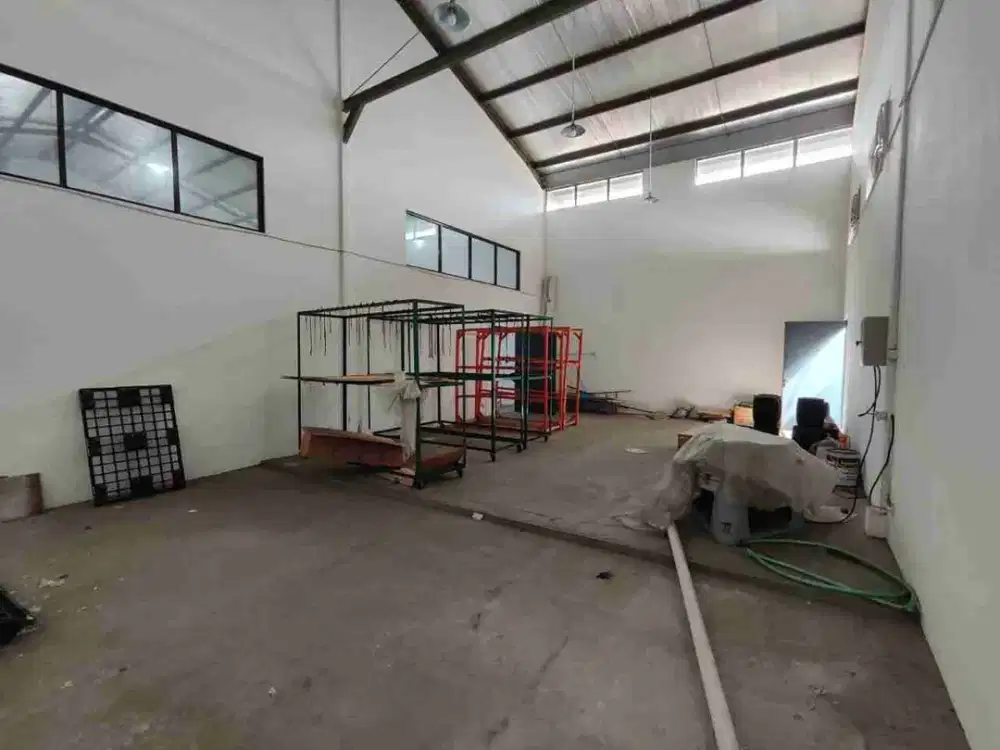 disewakan Gudang sangat strategis Cibaduyut Bandung