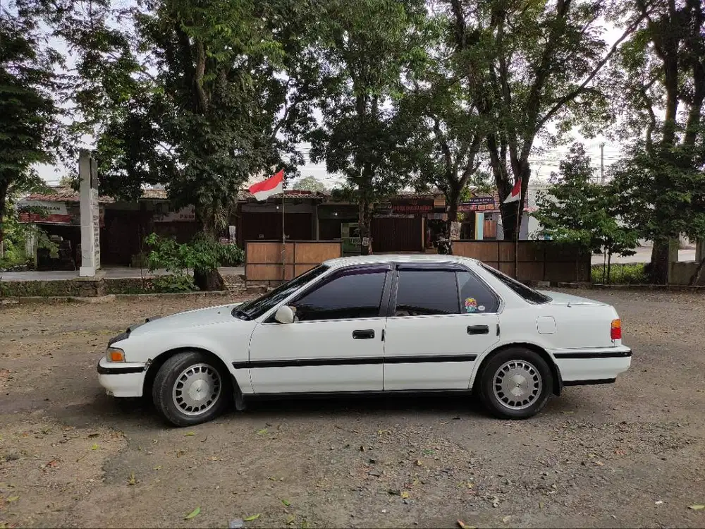 Honda Accord Maestro 1990 MT