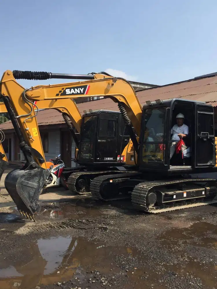 EXCAVATOR SANY 75 C