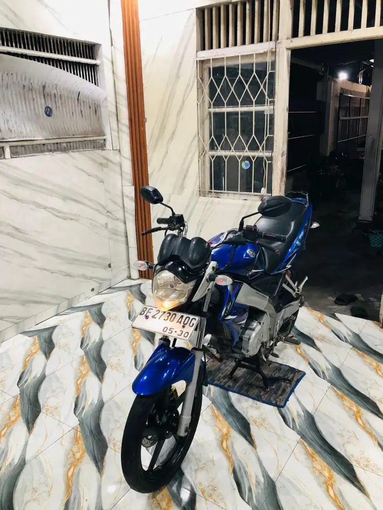 YAMAHA VIXION ISTIMEWA 2009 Pajak Hidup