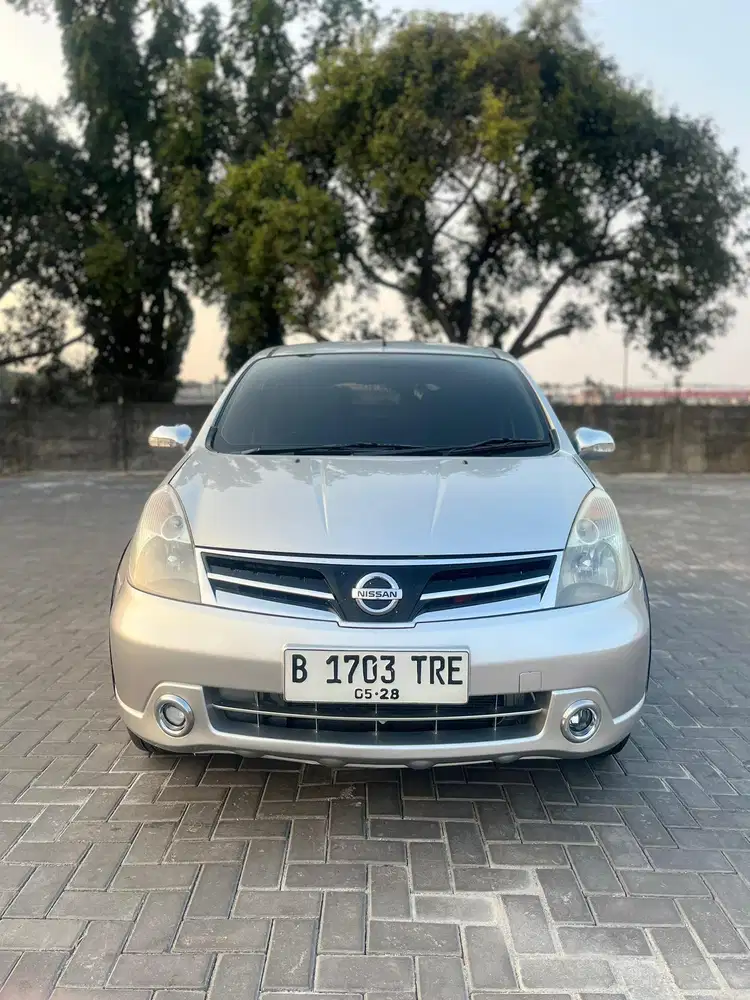 GRAND LIVINA SV AT 2013