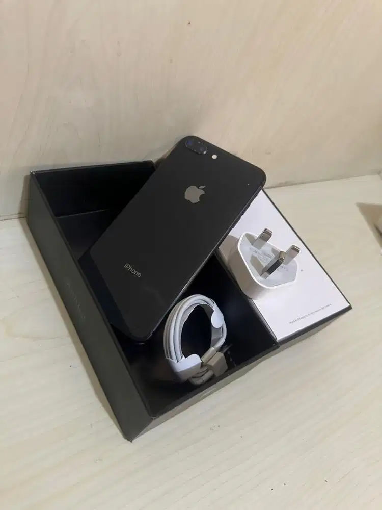 iphone 8 plus 256gb Memory Gede ( Langka )