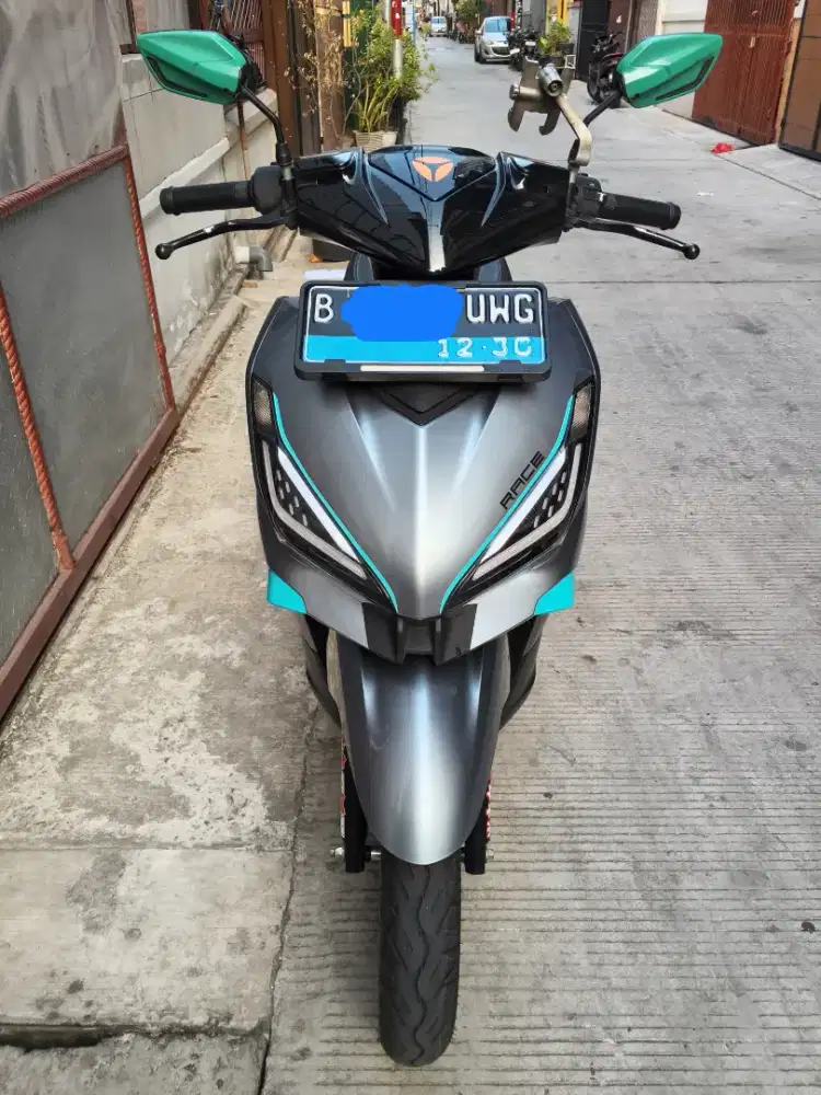 Di jual mtr listrik Yadea Velax tipe H