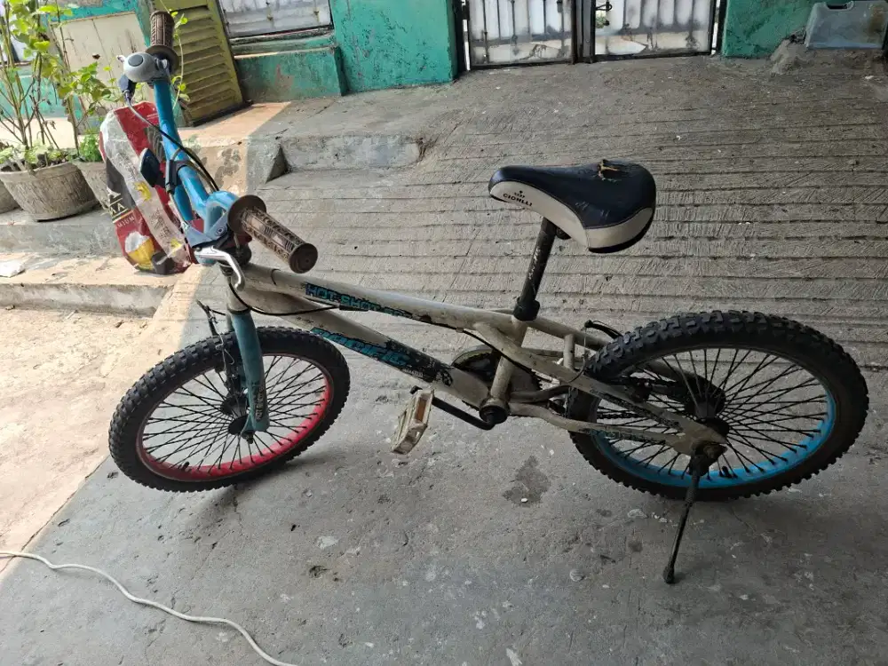 Sepeda bmx pasific