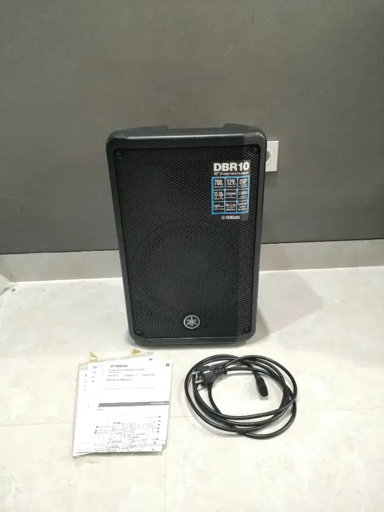 Speaker Yamaha DBR10 DBR 10