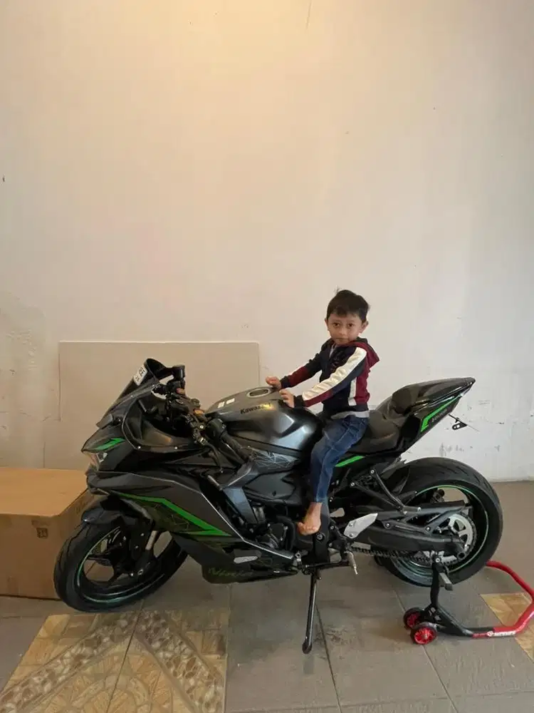 Kawasaki Ninja ZX25R SE Istimewaaaaa!