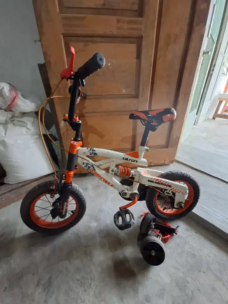 Sepeda merk wim cycle