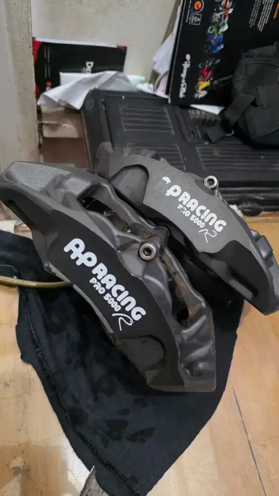 AP RACING PRO 5000R   4POT