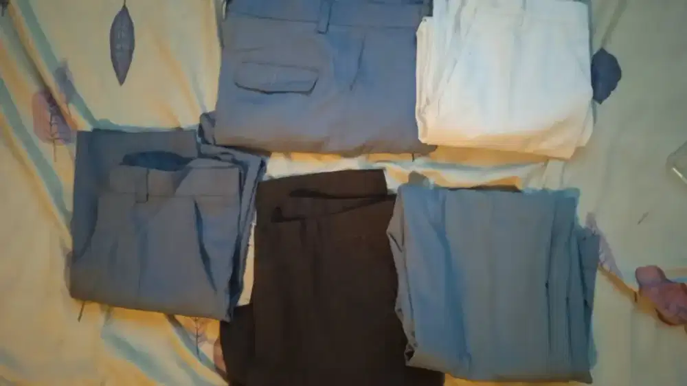 celana seragam sekolah