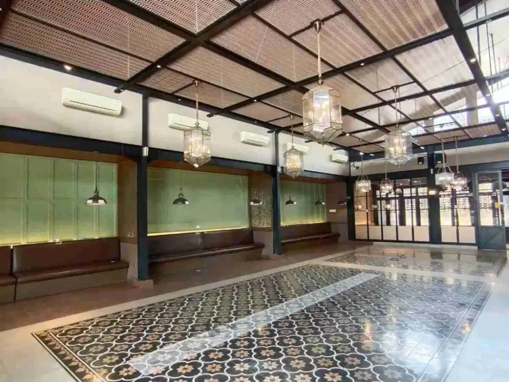 DISEWAKAN EX RESTO-CIPETE JAKSEL