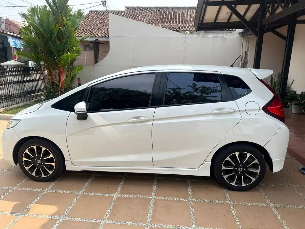 ALL NEW HONDA JAZZ RS 1.5 i-VTEC CVT 2017/AT