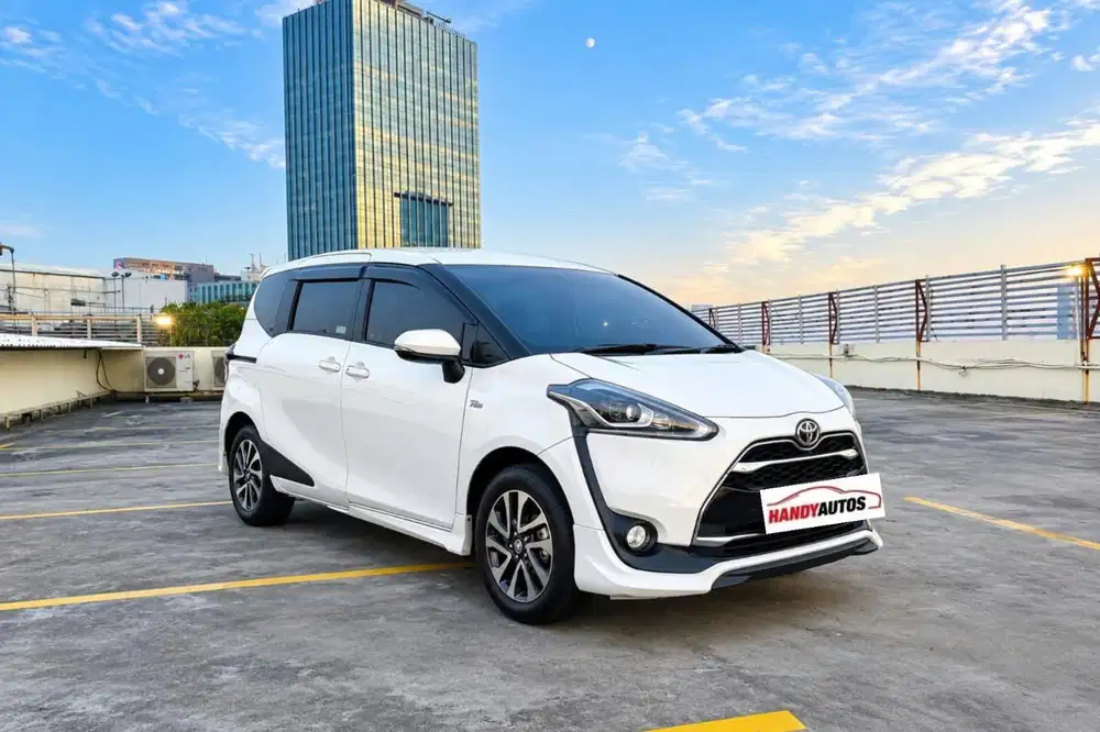 Toyota Sienta Q 2016 Automatic Putih