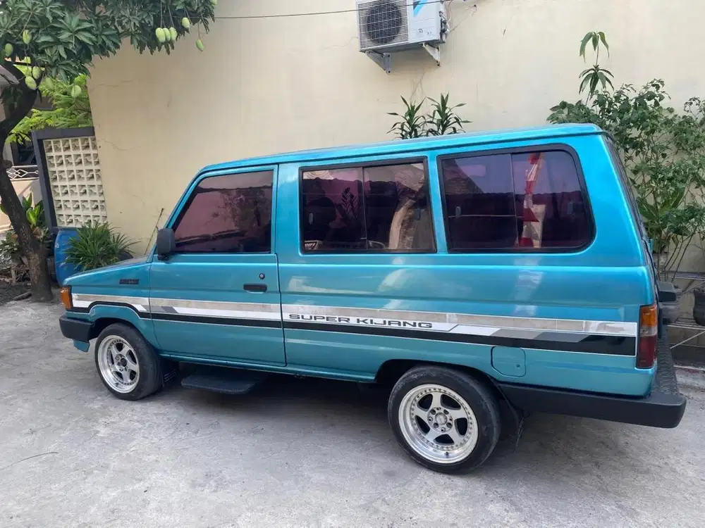 Kijang Super 1989