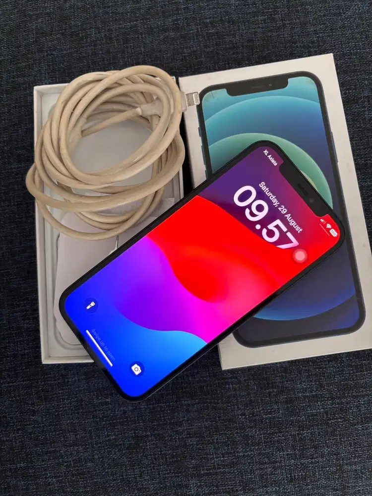 Iphone 12 128Gb Black inter normal pemakaian mulus
