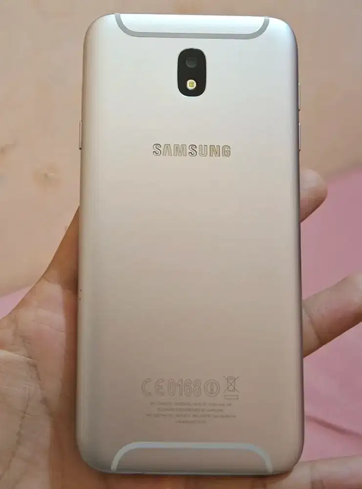 Samsung J7 Pro Ram 3/32 GB
