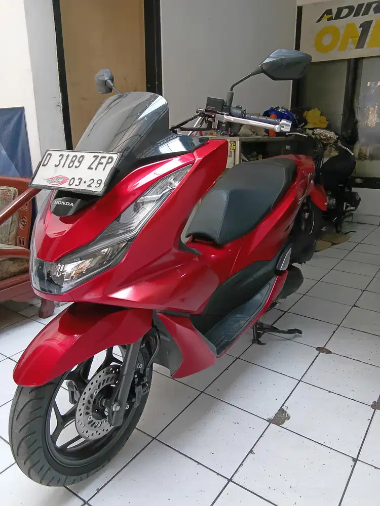 Honda PCX 160 Tahun 2024