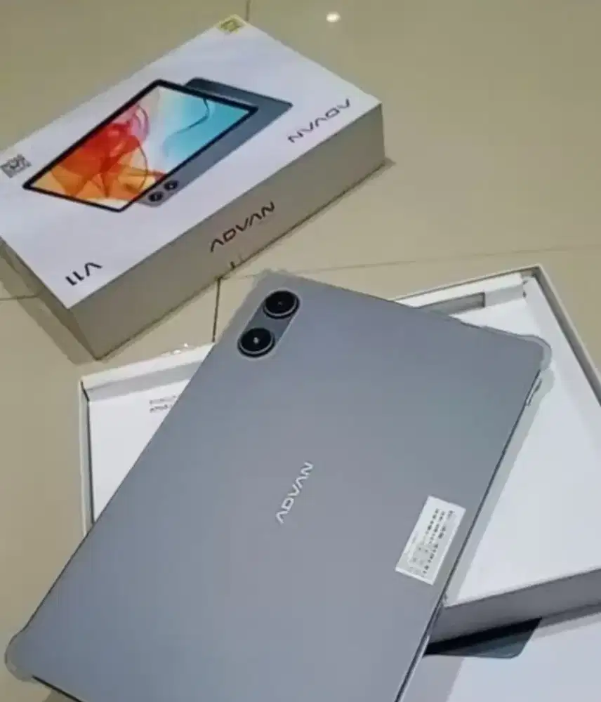 Advan V11 tablet fullset + free case silicon