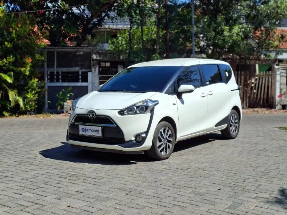 TOYOTA SIENTA MURAH SURABAYA
