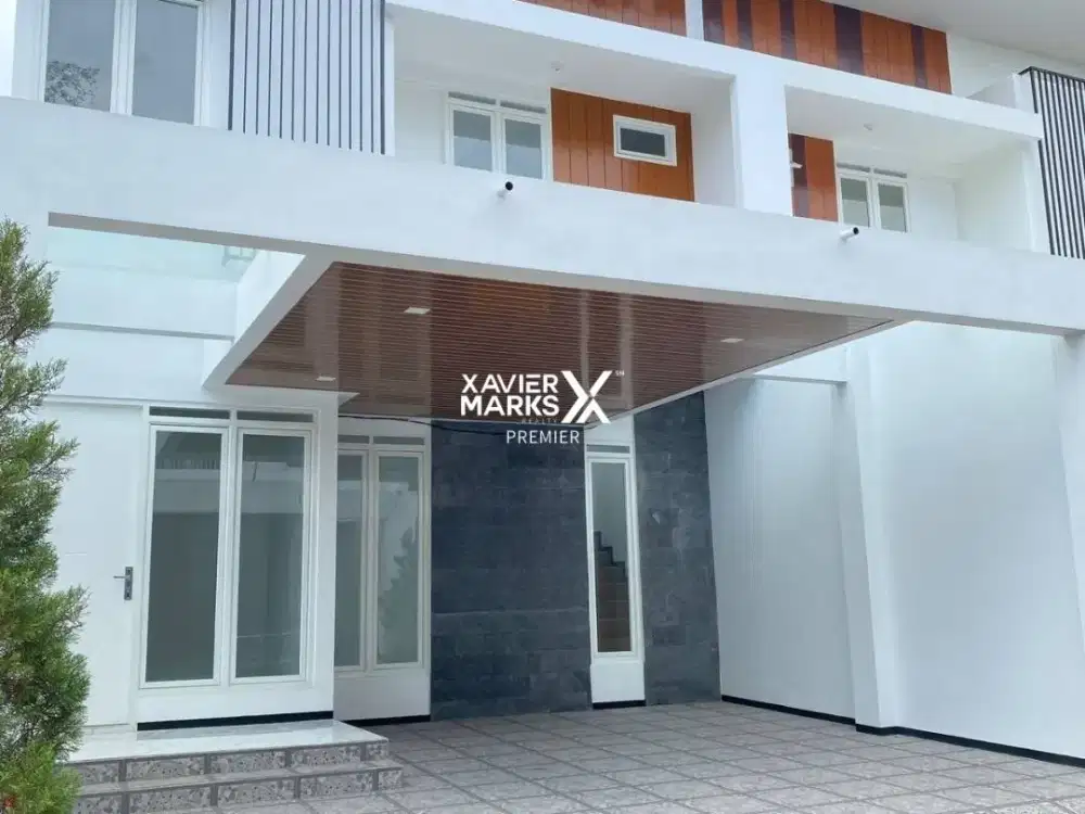 Dijual Rumah Baru 2 Lt dekat Kampus Prestis di Merjosari Malang